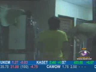 ออฟ AF2 โดนคนร้ายบุกงัดบ้าน